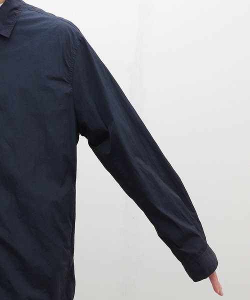 ATON（エイトン）の「ATON (エイトン) HANDE DYED NYLON SHIRT JACKET BLAGCW0204（シャツ/ブラウス・メンズ・ブラック/ネイビー・4/6）」の16枚目の写真