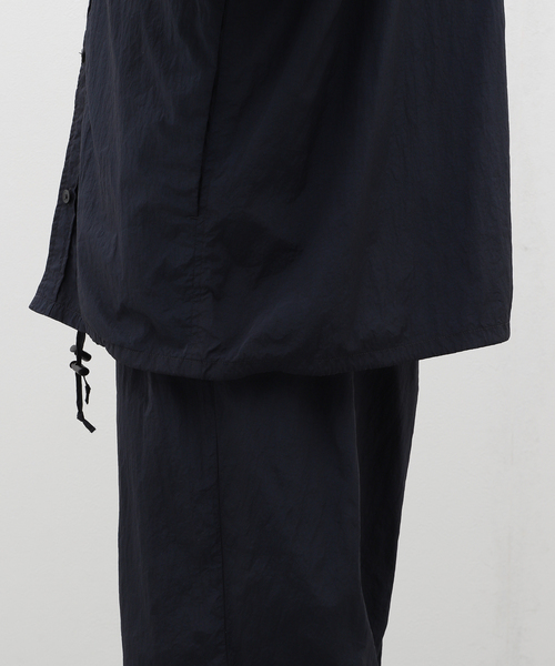ATON（エイトン）の「ATON (エイトン) HANDE DYED NYLON SHIRT JACKET BLAGCW0204（シャツ/ブラウス・メンズ・ブラック/ネイビー・4/6）」の12枚目の写真