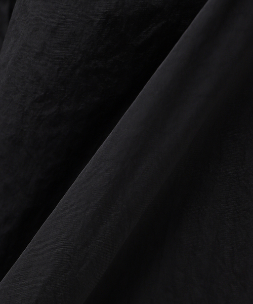 ATON（エイトン）の「ATON (エイトン) HANDE DYED NYLON SHIRT JACKET BLAGCW0204（シャツ/ブラウス・メンズ・ブラック/ネイビー・4/6）」の4枚目の写真