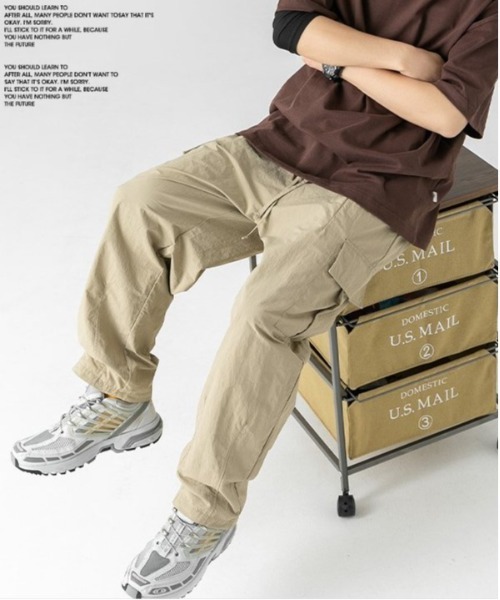 COMON+(コモンプラス)の「ワイドシルエットイージーカーゴパンツ(カーゴパンツ・メンズ・カーキ/ブラック/ベージュ・M/L)」の6枚目の写真