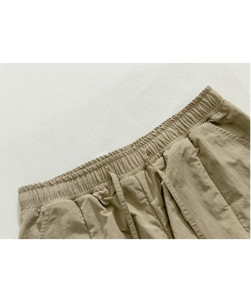 COMON+(コモンプラス)の「ワイドシルエットイージーカーゴパンツ(カーゴパンツ・メンズ・カーキ/ブラック/ベージュ・M/L)」の22枚目の写真