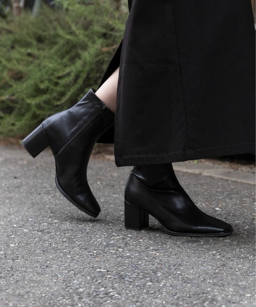 SENSE OF PLACE by URBAN RESEARCH(センスオブプレイスバイアーバンリサーチ)の「『消臭』スクエアトウセンターシームストレッチブーツ(ブーツ・レディース・ブラック/ブラック系その他/シルバー・SMALL/MEDIUM/LARGE)」の2枚目の写真