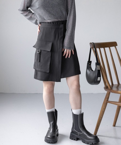 RAGEBLUE（レイジブルー）の「フロントポケット/カーゴミニスカパン（スカート・レディース・ブラック/オリーブ・FREE）」の2枚目の写真