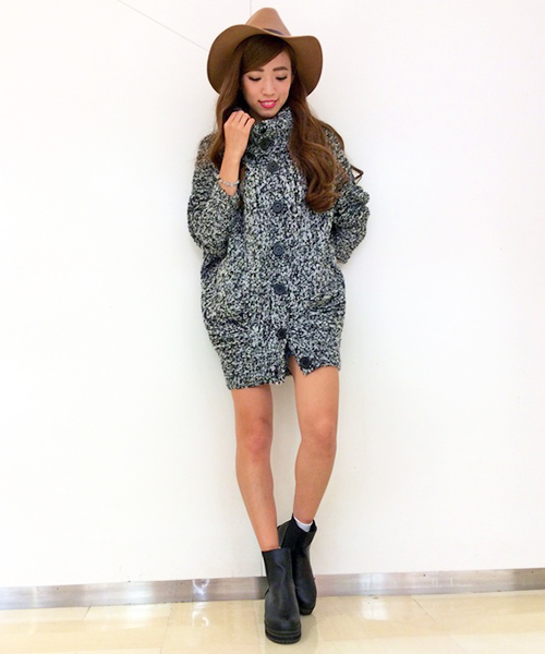 VENCEEXCHANGE（ヴァンスエクスチェンジ）の「アルパカ混ドルマンカーディガン（カーディガン/ボレロ・レディース・オフホワイト/ダークグリーン/ブルー/ブラック・MEDIUM）」の2枚目の写真