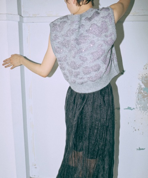 EN NEUME(エンノイム)の「Sequin Jacquard Knit Vest(ベスト・レディース・ブラック/杢グレー・FREE)」の16枚目の写真