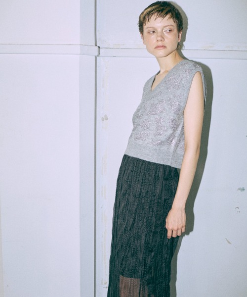 EN NEUME(エンノイム)の「Sequin Jacquard Knit Vest(ベスト・レディース・ブラック/杢グレー・FREE)」の14枚目の写真
