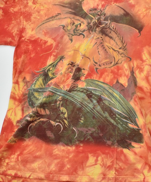 THE MOUNTAIN（ザマウンテン）の「【ヴィンテージ古着】Y2K THE MOUNTAIN ドラゴンナイト タイダイ Tシャツ（Tシャツ/カットソー・メンズ・レッド・LARGE）」の7枚目の写真