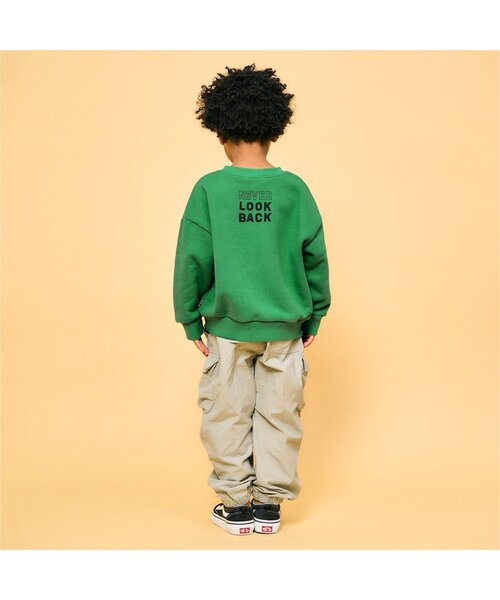 F.O.KIDS(エフオーキッズ)の「カラバリグラフィックトレーナー(スウェット・キッズ・ブラック/レインボー/レッド/キナリ/オレンジ/イエロー/ブルー/グレー/ブラウン/グリーン・140/150/110/120/130/80/90/100)」の12枚目の写真