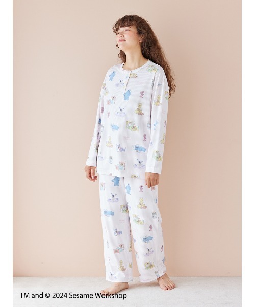 gelato pique（ジェラートピケ）の「【SESAME STREET】総柄プル