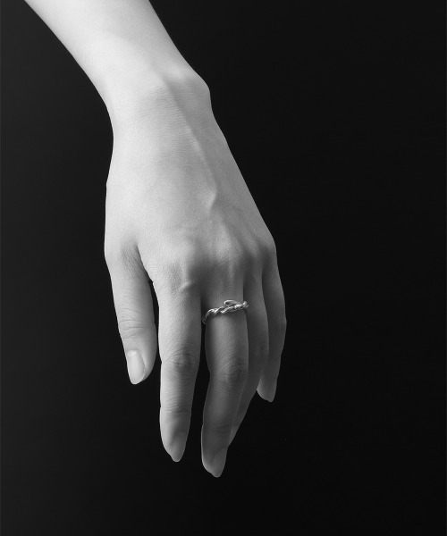 Fauvirame(フォーヴィレイム)の「【Fauvirame】Roots Ring(リング・レディース・シルバー・11号/9号/13号/15号)」の2枚目の写真