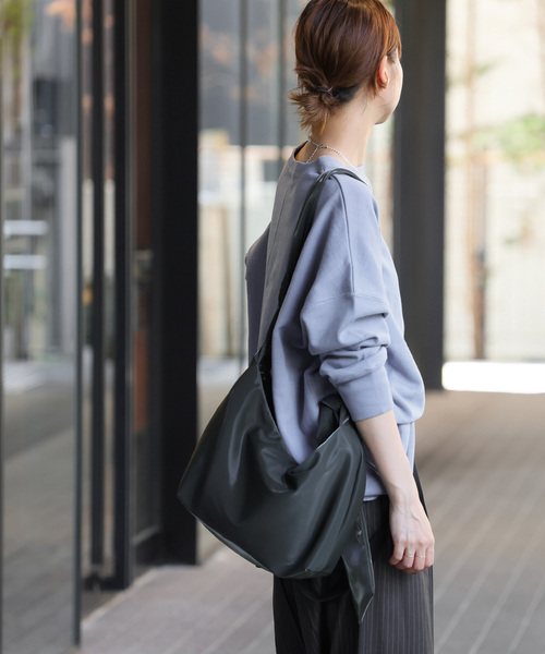 JOURNAL STANDARD relume(ジャーナルスタンダード レリューム)の「《追加2》オーバーサイズロングスウェット(スウェット・レディース・チャコールグレー/ブルー/アイボリー/オレンジ・FREE)」の22枚目の写真