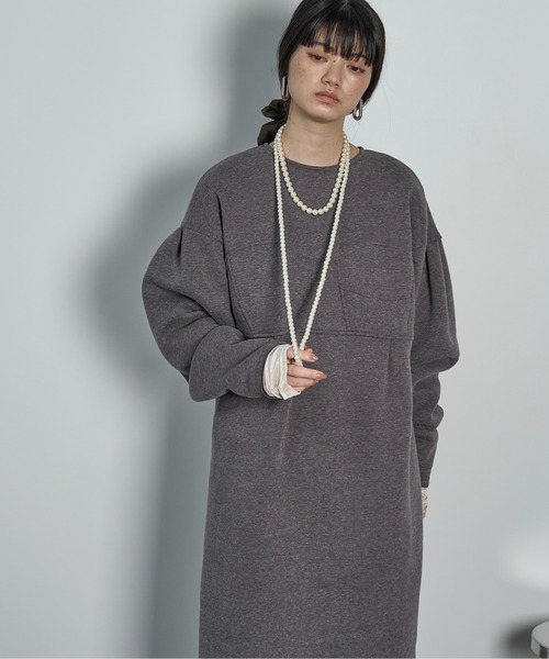THE YOn(ザヨン)の「コルセットデザインスウェットワンピース(ワンピース・レディース・ターコイズブルー/チャコールグレー/アイボリー・FREE)」の10枚目の写真