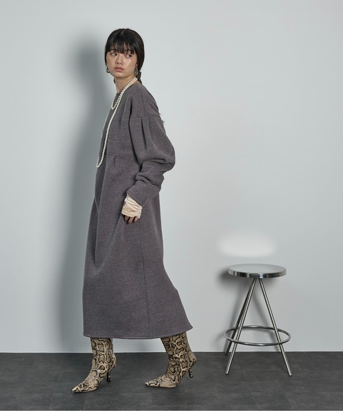 THE YOn（ザヨン）の「コルセットデザインスウェットワンピース