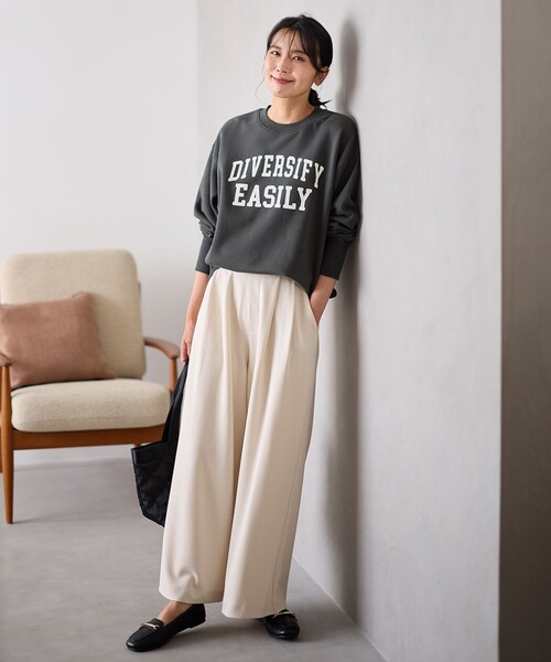 ANY(エニィ)の「【洗濯機可】裏起毛スウェットロゴプルオーバー(Tシャツ/カットソー・レディース・アイボリー系/グレー系/ライトグレー系・4)」の11枚目の写真