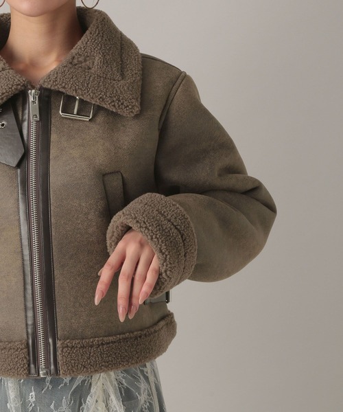 FOREVER 21（フォーエバー トゥエンティーワン）の「【2024FW】ムートンショートブルゾン（ムートンコート・レディース・ブラウン・FREE）」の6枚目の写真