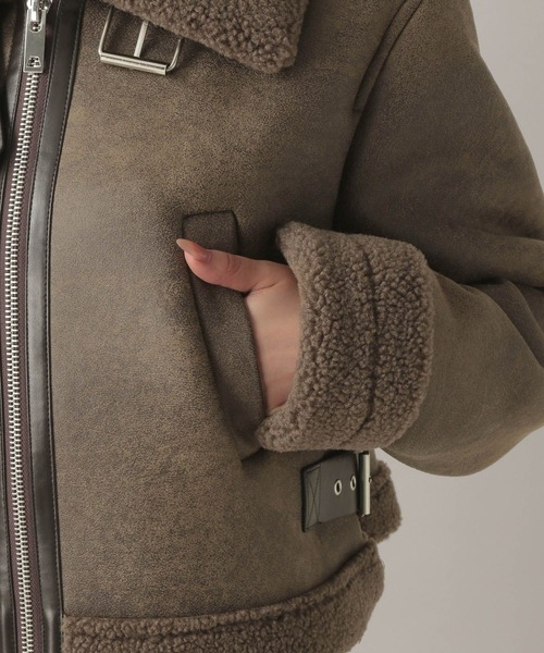 FOREVER 21（フォーエバー トゥエンティーワン）の「【2024FW】ムートンショートブルゾン（ムートンコート・レディース・ブラウン・FREE）」の5枚目の写真