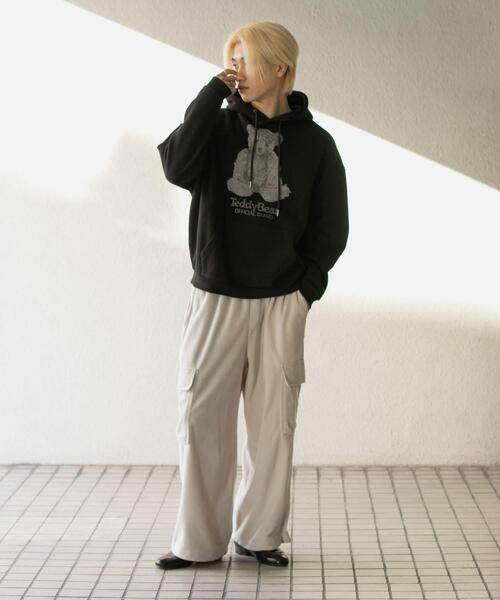 SENSE OF PLACE by URBAN RESEARCH(センスオブプレイスバイアーバンリサーチ)の「(別注)テディベアC/Nパーカー(スウェット・メンズ・グレー/ブラウン/ブラック・MEDIUM/LARGE)」の7枚目の写真