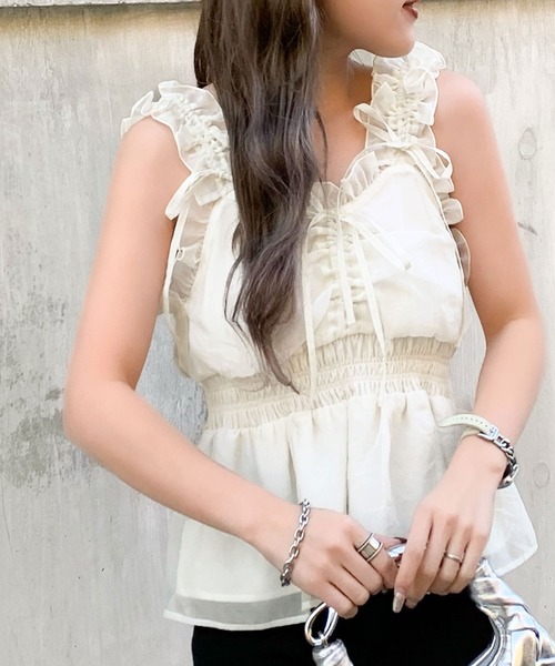 mily bilet(ミウィビレット)の「【mily bilet】愛され大人フェミニン。リボン使いフリルオーガンジービスチェキャミソール(キャミソール・レディース・アイボリー/ブラック/ピンク/グレイッシュベージュ・X-LARGE/SMALL/MEDIUM/LARGE)」の7枚目の写真