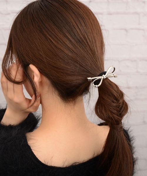 TONE SELECT GOODS(トーンセレクトグッズ)の「【float】リボン シルバー メタル ヘアゴム(ヘアゴム・レディース・シルバー・FREE)」の4枚目の写真