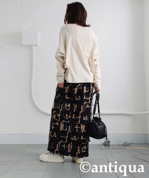 antiqua(アンティカ)の「グリッタースリットスカート(スカート・レディース・ブラック・ONESIZE)」の11枚目の写真