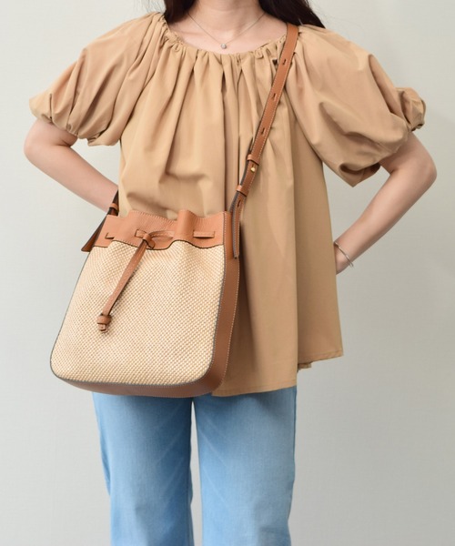 LORISTELLA(ロリステッラ)の「【LORISTELLA】レザーコンビラフィアショルダーバッグ(Q56330)(ショルダーバッグ・レディース・ブラウン系その他・ALL)」の7枚目の写真