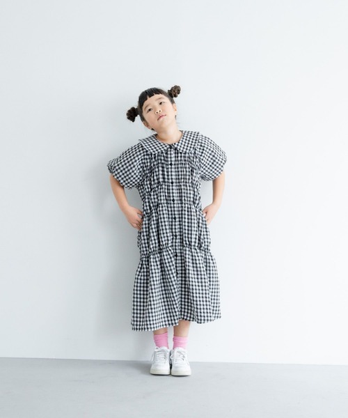 LOWRYS FARM（ローリーズファーム）の「シャーリングワンピース　307818（ワンピース・キッズ・ブラック/ブラック×ホワイト/ピンク・110cm/120cm/130cm/140cm/150cm）」の2枚目の写真