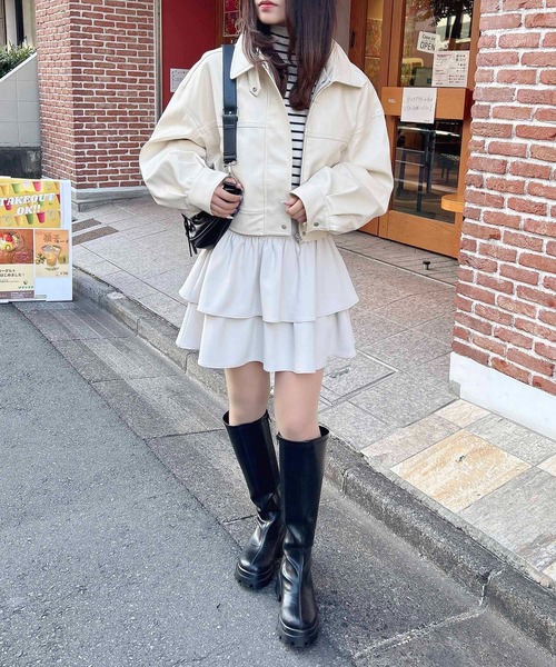 INGNI(イング)の「フェイクレザーショートブルゾン/A(ブルゾン・レディース・アイボリー/ブラウン/ブラック・M)」の5枚目の写真