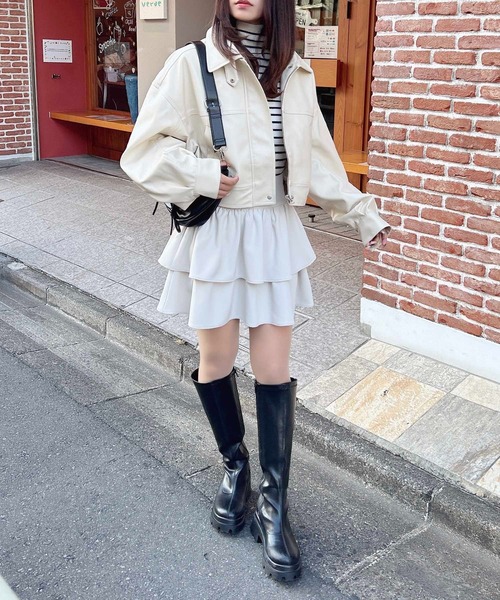 INGNI(イング)の「フェイクレザーショートブルゾン/A(ブルゾン・レディース・アイボリー/ブラウン/ブラック・M)」の4枚目の写真