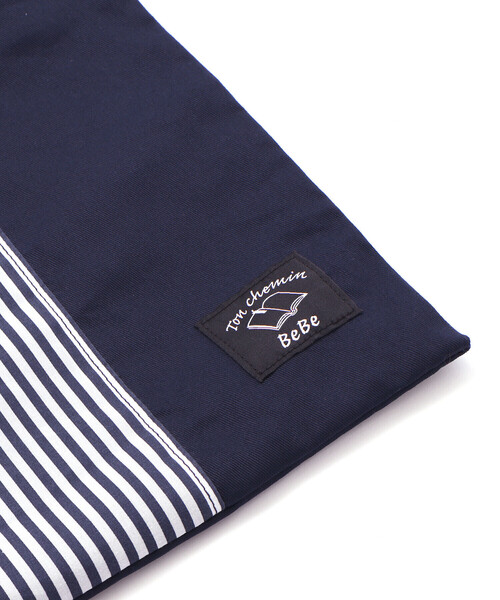 BeBe（ベベ）の「ストライプ切り替えレッスンバッグ（トートバッグ・キッズ・ブルー系その他2・FREE）」の4枚目の写真