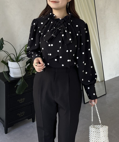 prose verse(プロズヴェール)の「袖ボリュームリボンボウタイブラウス(シャツ/ブラウス・レディース・ブラック系その他/ホワイト系その他/オフホワイト・LARGE/MEDIUM)」の22枚目の写真