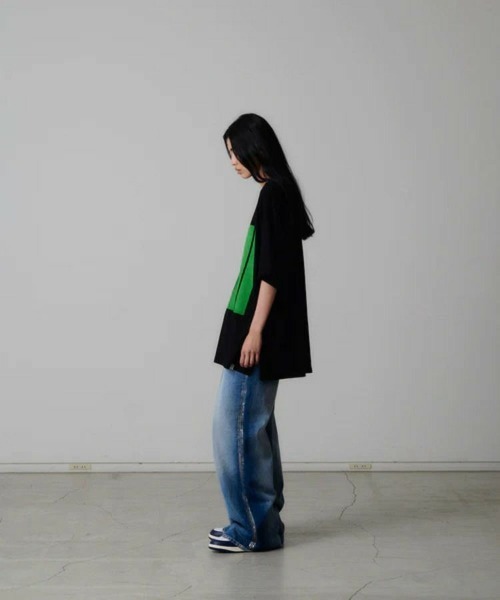 FACETASM（ファセッタズム）の「【FACETASM / ファセッタズム】7BARS BIG TEE / ブラック [NAT-TEE-U03]（Tシャツ/カットソー・メンズ・ブラック・5/1）」の2枚目の写真