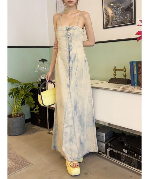 EVRIS（エヴリス）の「コクーンチャンキーヒールサンダル（サンダル・レディース・イエロー/ホワイト/ブラック・MEDIUM/SMALL/LARGE）」の21枚目の写真