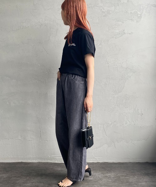 GYMPHLEX（ジムフレックス）の「[GYMPHLEX/ジムフレックス] コットンジャージー ワンポイントロゴ刺繍Tシャツ（Tシャツ/カットソー・レディース・ホワイト/チャコール/ベージュ/ネイビー/ブラック/グリーン・14/M/L）」の13枚目の写真