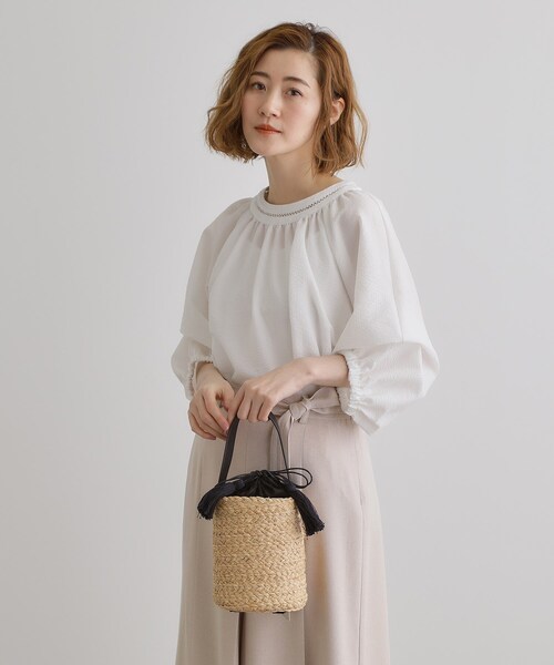 grove（グローブ）の「◆ラフィアバケツタッセル巾着ショルダー（ショルダーバッグ・レディース・ブラック/アイボリー・00）」の6枚目の写真