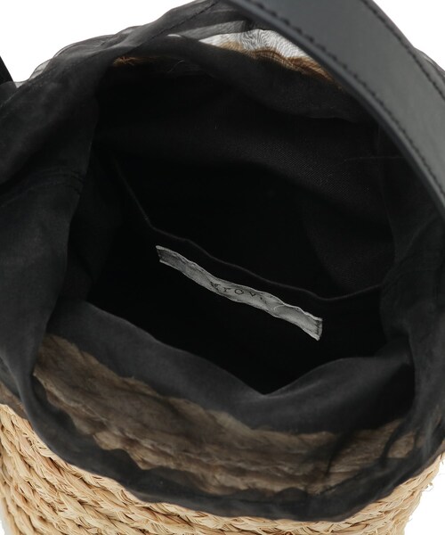 grove（グローブ）の「◆ラフィアバケツタッセル巾着ショルダー（ショルダーバッグ・レディース・ブラック/アイボリー・00）」の16枚目の写真