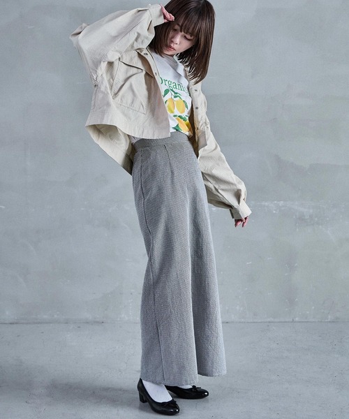 Fashion Letter（ファッションレター）の「スタンドカラー ショート丈ナイロンジャケット（ブルゾン・レディース・アイボリー/グレイッシュベージュ/カーキ/ブラック・M）」の7枚目の写真