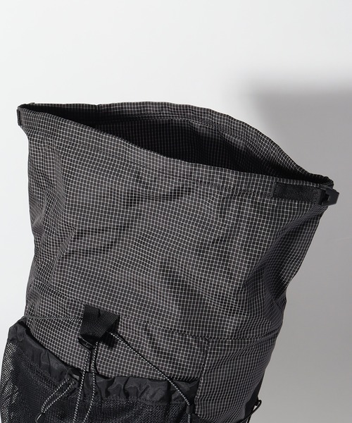 WILD THINGS(ワイルドシングス)の「【WILD THINGS/ワイルドシングス】ROLLTOP SPECTRA BACKPACK/ロールトップ スペクトラ バックパック(容量:約25L)(バックパック/リュック・メンズ・ホワイト系その他/ブラック系その他・FREE)」の10枚目の写真