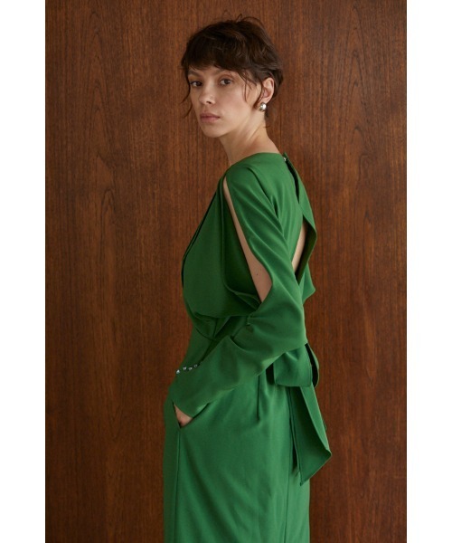 Estella.K（エステラケー）の「Arielle Open Back Dress オープンバックドルマンロングドレス（ワンピース・レディース・グリーン/ブラック・FREE）」の12枚目の写真