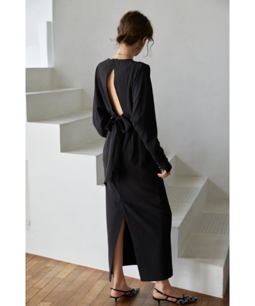 Estella.K（エステラケー）の「Arielle Open Back Dress オープンバックドルマンロングドレス（ワンピース・レディース・グリーン/ブラック・FREE）」の4枚目の写真