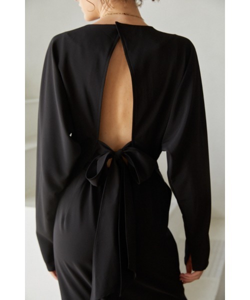 Estella.K（エステラケー）の「Arielle Open Back Dress オープンバックドルマンロングドレス（ワンピース・レディース・グリーン/ブラック・FREE）」の6枚目の写真