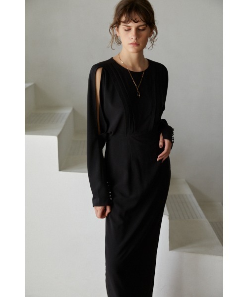 Estella.K（エステラケー）の「Arielle Open Back Dress オープンバックドルマンロングドレス（ワンピース・レディース・グリーン/ブラック・FREE）」の8枚目の写真