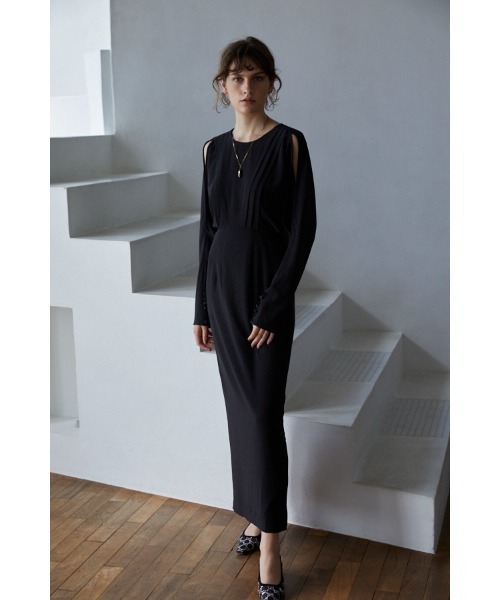 Estella.K（エステラケー）の「Arielle Open Back Dress オープンバックドルマンロングドレス（ワンピース・レディース・グリーン/ブラック・FREE）」の5枚目の写真