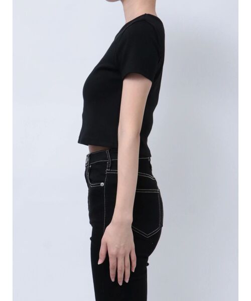 GYDA(ジェイダ)の「GDカットアウトハーフスリーブテレコトップス(Tシャツ/カットソー・レディース・ブラック/ライム/ピンク/オフホワイト・FREE)」の6枚目の写真