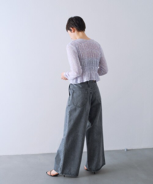 CODE A（コードエー）の「petit flower ribbon blouse（シャツ/ブラウス・レディース・ブラック系/パープル系1・00）」の4枚目の写真