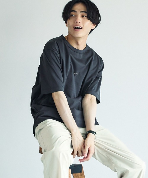 GLOBAL WORK(グローバルワーク)の「リッチクリーンTシャツ/プリント/半袖/288193(Tシャツ/カットソー・メンズ・ホワイト系その他2/ライトベージュ/ダークグリーン/チャコールグレー/ブラック/スカイブルー/ライトグレー/ホワイト/グレー系その他3/カーキ/ホワイト系その他3/ロイヤルブルー・X-LARGE/3XL/XX-LARGE/LARGE/X-SMALL/MEDIUM/SMALL)」の1枚目の写真