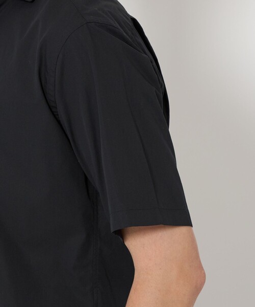 BEAUTY&YOUTH UNITED ARROWS（ビューティーアンドユースユナイテッドアローズ）の「【WEB限定 WARDROBE SMART】コットン ワイドカラー スキッパーシャツ（シャツ/ブラウス・メンズ・ライトブルー/ブラック/ホワイト/ダークグレー・S/M/L/XL）」の13枚目の写真