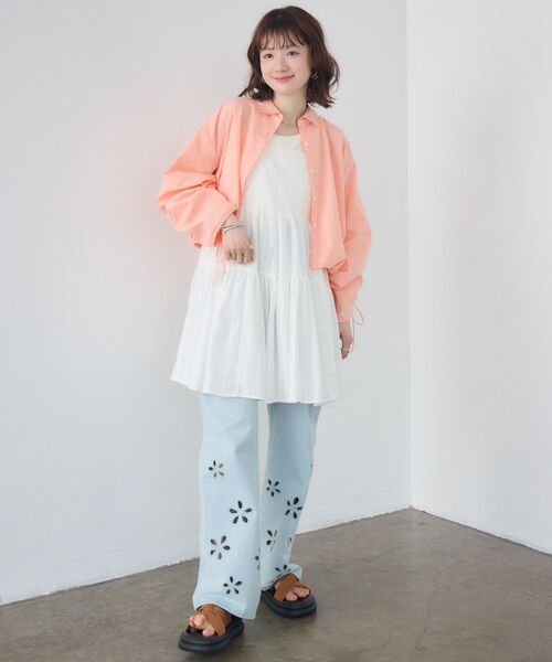 RETRO GIRL(レトロガール)の「裾タックシャーリングSH(シャツ/ブラウス・レディース・ピンク/ブルー系その他/オフホワイト・FREE)」の12枚目の写真