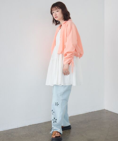 RETRO GIRL(レトロガール)の「裾タックシャーリングSH(シャツ/ブラウス・レディース・ピンク/ブルー系その他/オフホワイト・FREE)」の13枚目の写真