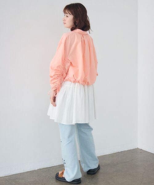 RETRO GIRL(レトロガール)の「裾タックシャーリングSH(シャツ/ブラウス・レディース・ピンク/ブルー系その他/オフホワイト・FREE)」の14枚目の写真