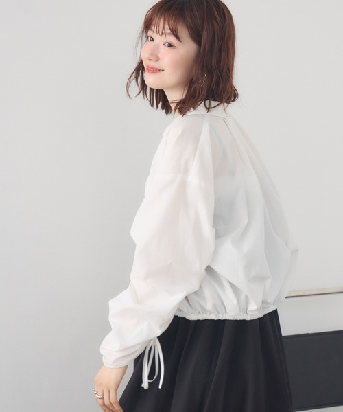 RETRO GIRL(レトロガール)の「裾タックシャーリングSH(シャツ/ブラウス・レディース・ピンク/ブルー系その他/オフホワイト・FREE)」の3枚目の写真